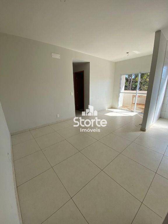 Apartamento à venda com 2 quartos, 57m² - Foto 1