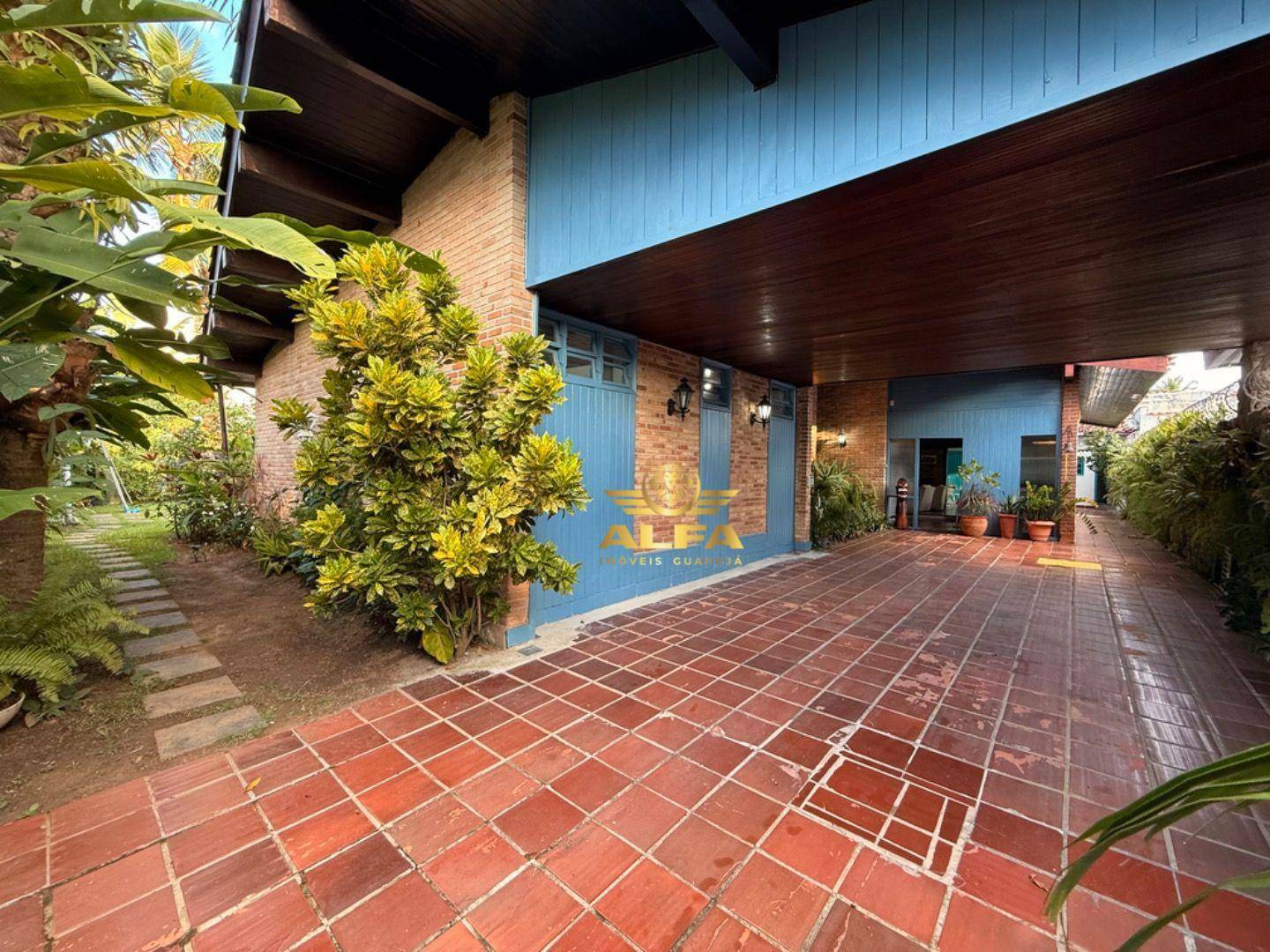 Casa à venda com 6 quartos, 311m² - Foto 5