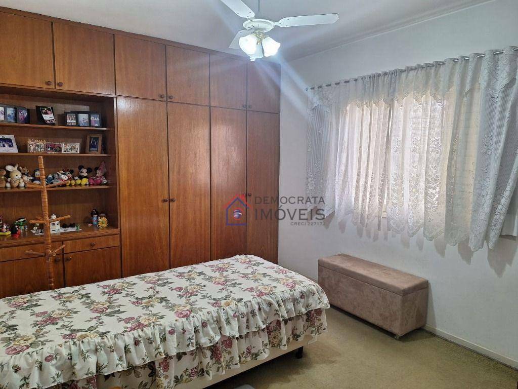 Sobrado à venda com 3 quartos, 186m² - Foto 8