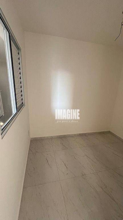 Apartamento à venda com 2 quartos, 37m² - Foto 11