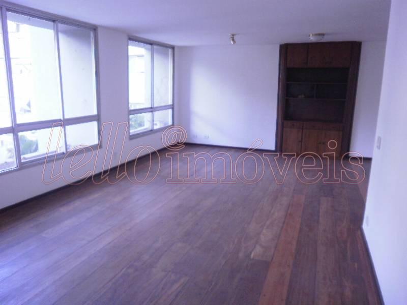 Apartamento para alugar com 3 quartos, 138m² - Foto 1