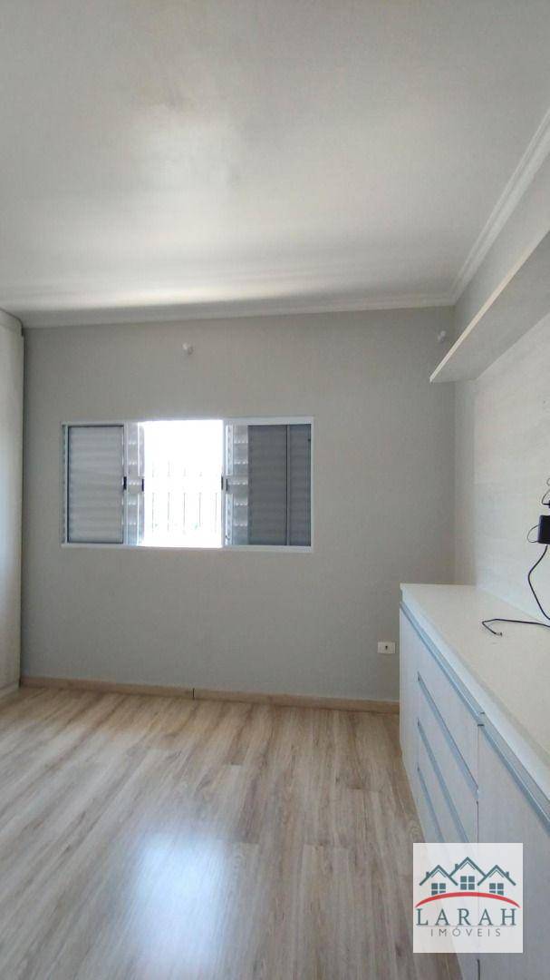 Casa para alugar com 3 quartos, 200m² - Foto 17