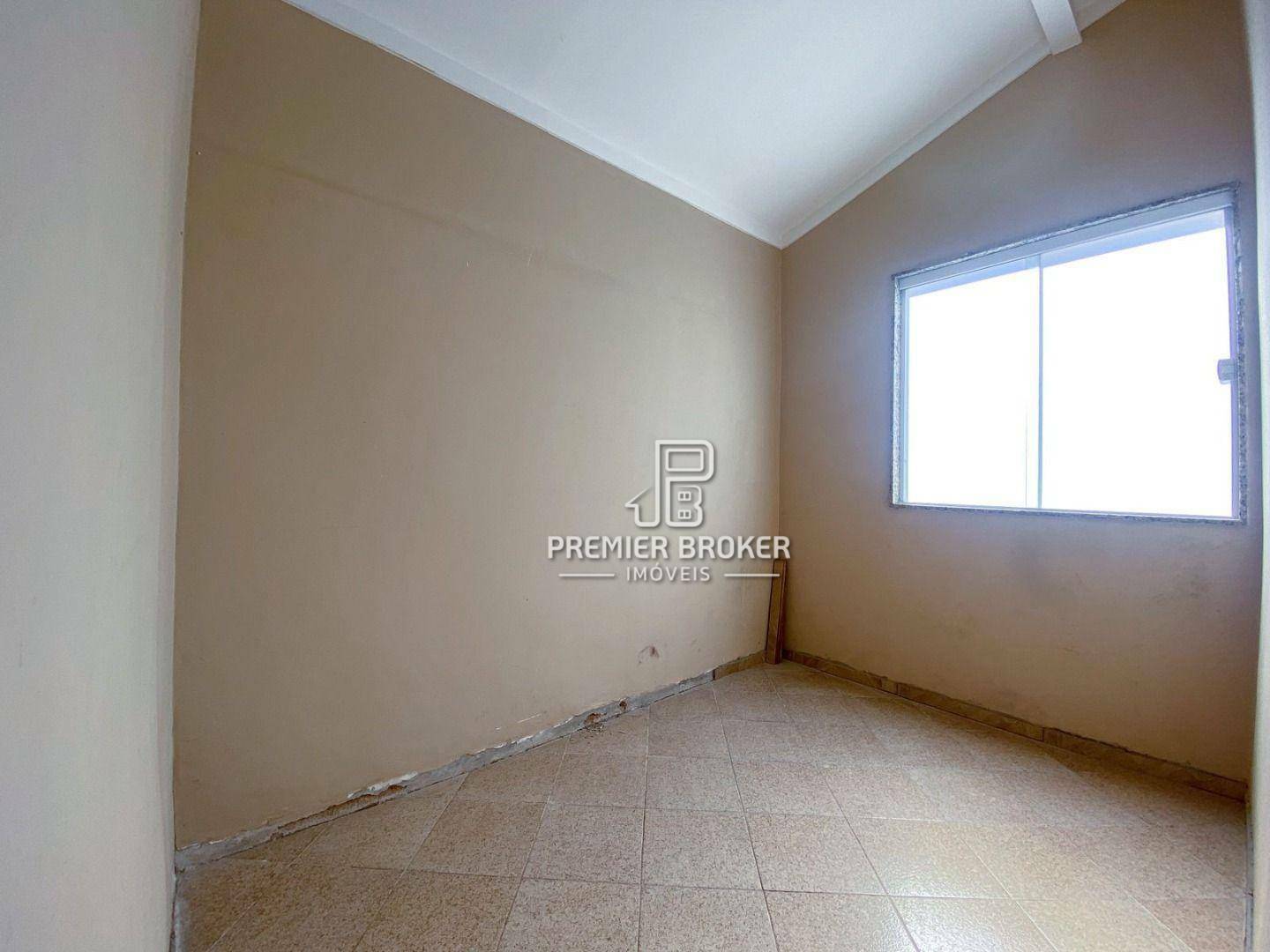 Casa à venda com 3 quartos, 100m² - Foto 14