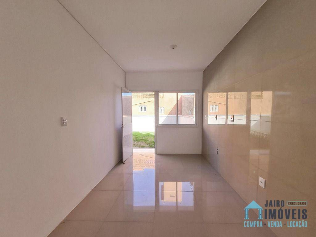 Casa à venda com 2 quartos, 69m² - Foto 14