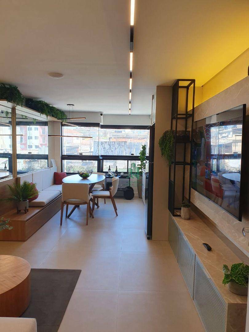 Apartamento à venda com 2 quartos, 67m² - Foto 3