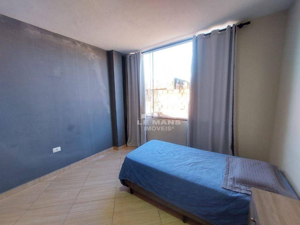 Casa à venda com 5 quartos, 240m² - Foto 23