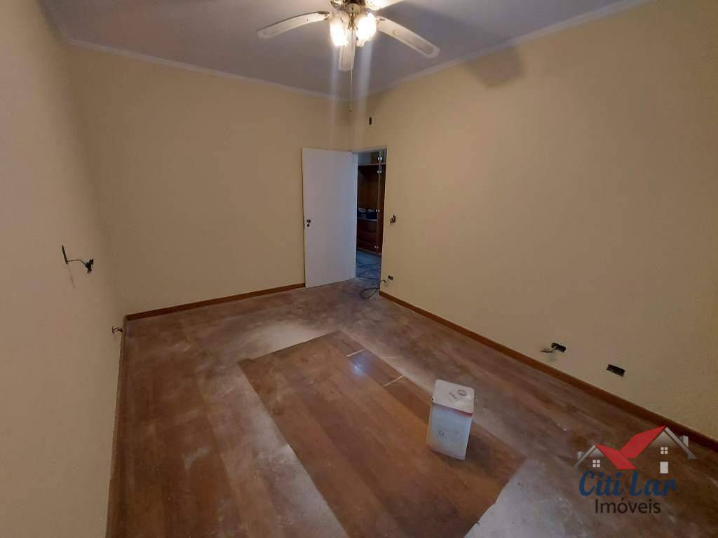 Sobrado à venda com 4 quartos, 480m² - Foto 59