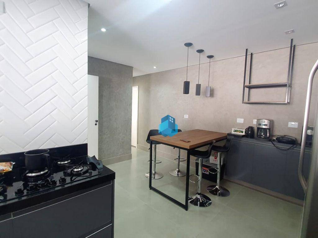 Casa à venda com 3 quartos, 306m² - Foto 11