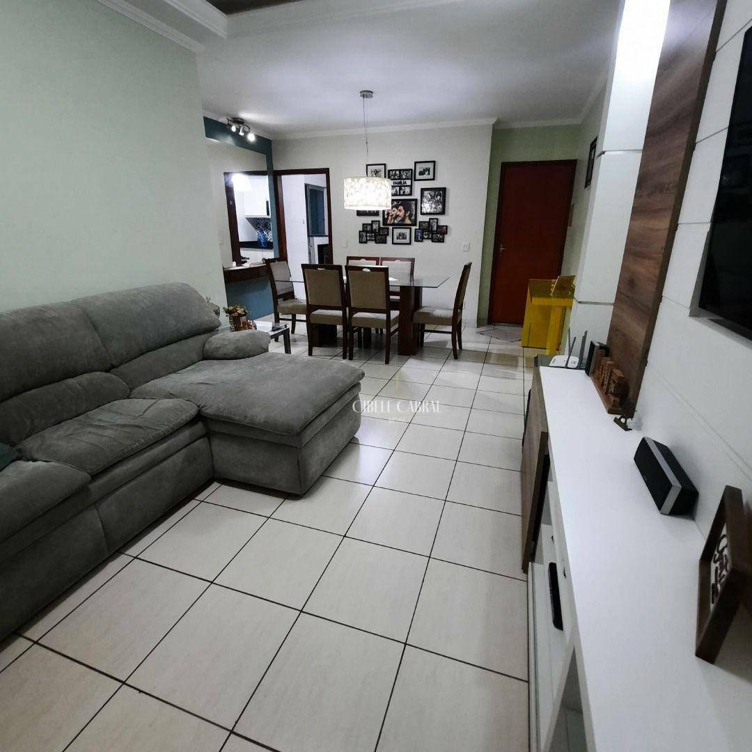 Apartamento à venda com 2 quartos, 75m² - Foto 7