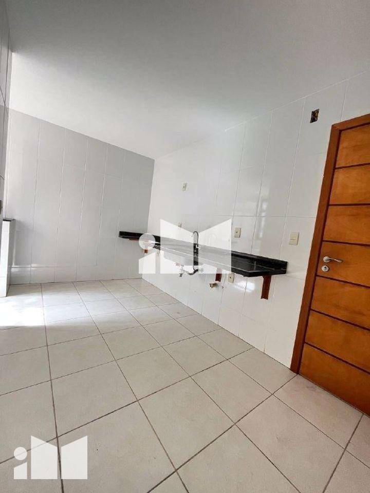 Apartamento à venda com 3 quartos, 110m² - Foto 11