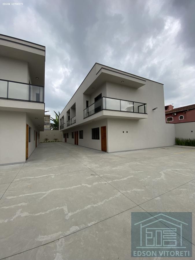 Sobrado à venda com 2 quartos, 96m² - Foto 1