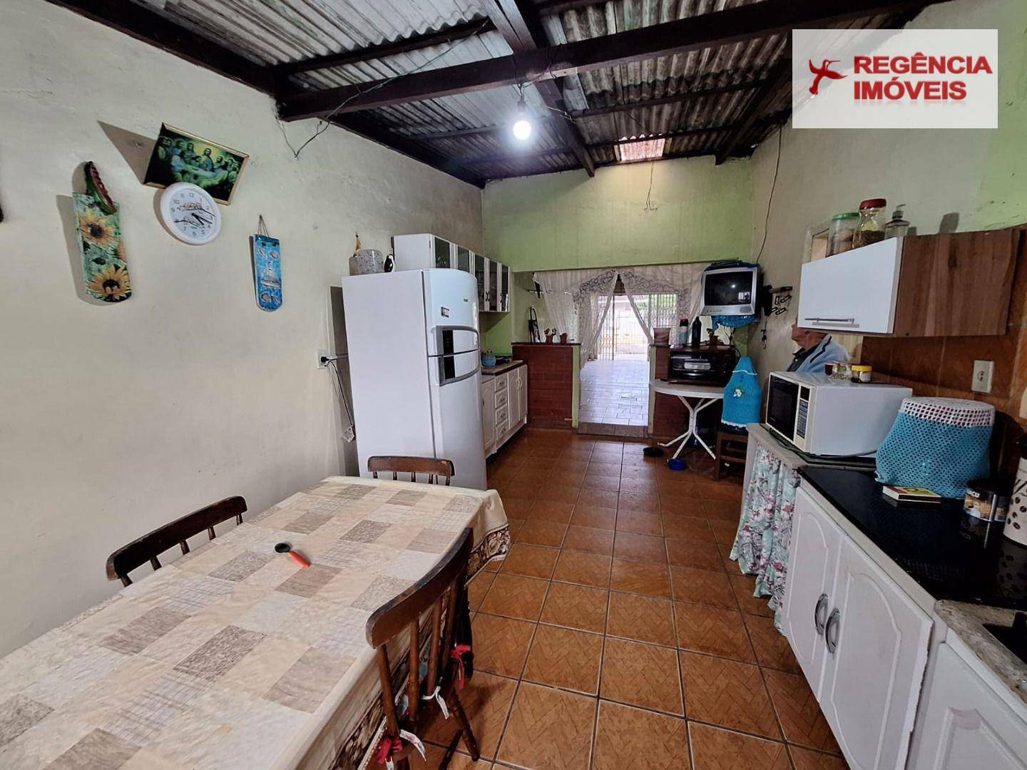 Casa à venda com 4 quartos, 70m² - Foto 8