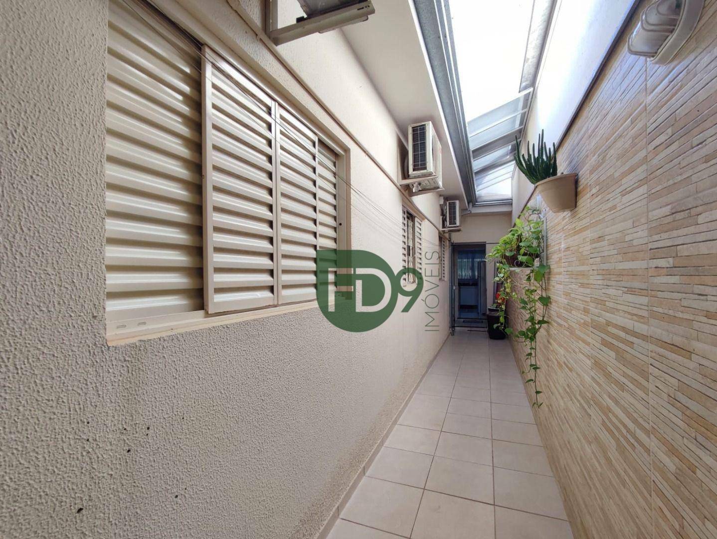 Casa à venda com 3 quartos, 105m² - Foto 13