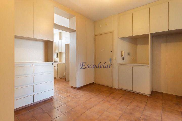 Apartamento à venda com 4 quartos, 207m² - Foto 10