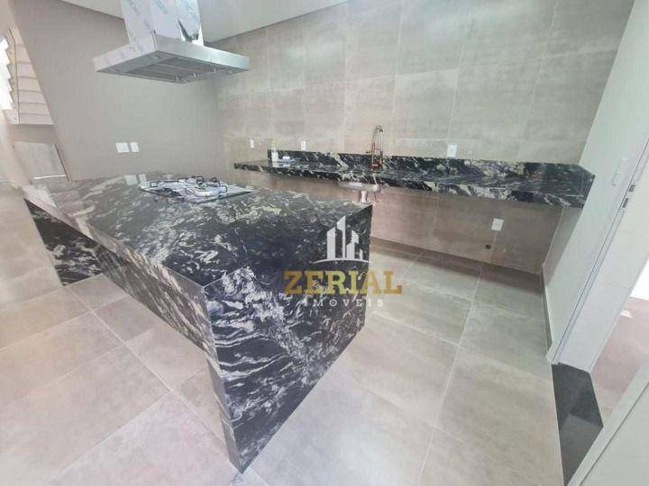 Sobrado à venda com 3 quartos, 300m² - Foto 3