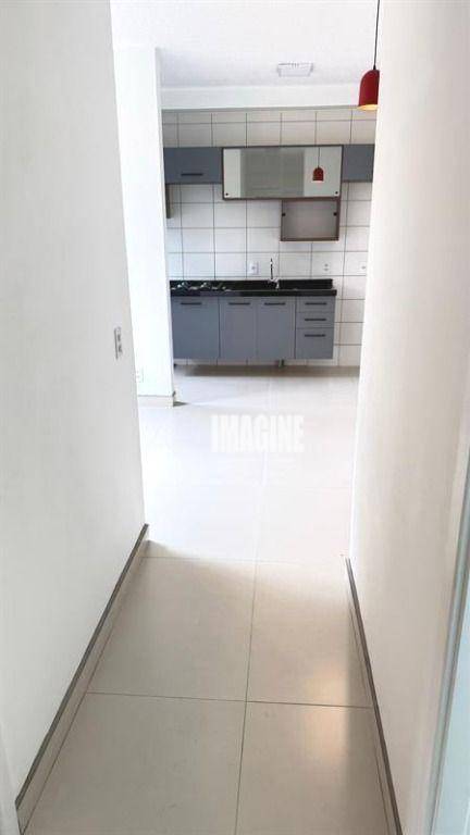 Apartamento à venda com 2 quartos, 41m² - Foto 9