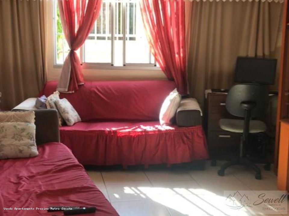 Casa à venda com 3 quartos, 180m² - Foto 1