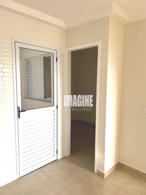 Apartamento à venda com 2 quartos, 39m² - Foto 8