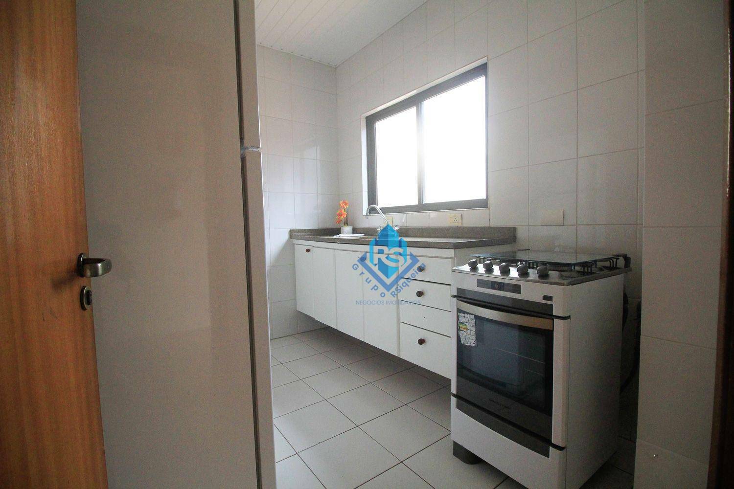 Apartamento para alugar com 2 quartos, 80m² - Foto 93