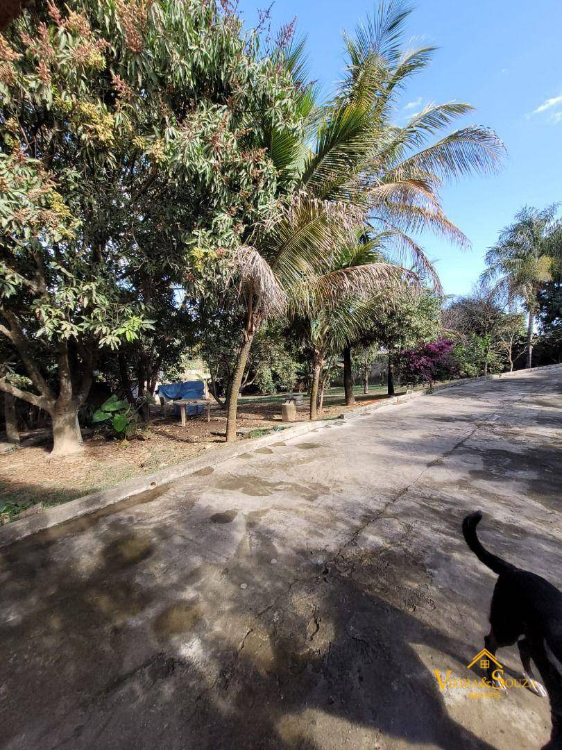 Chácara, 3 quartos, 1732 m² - Foto 4