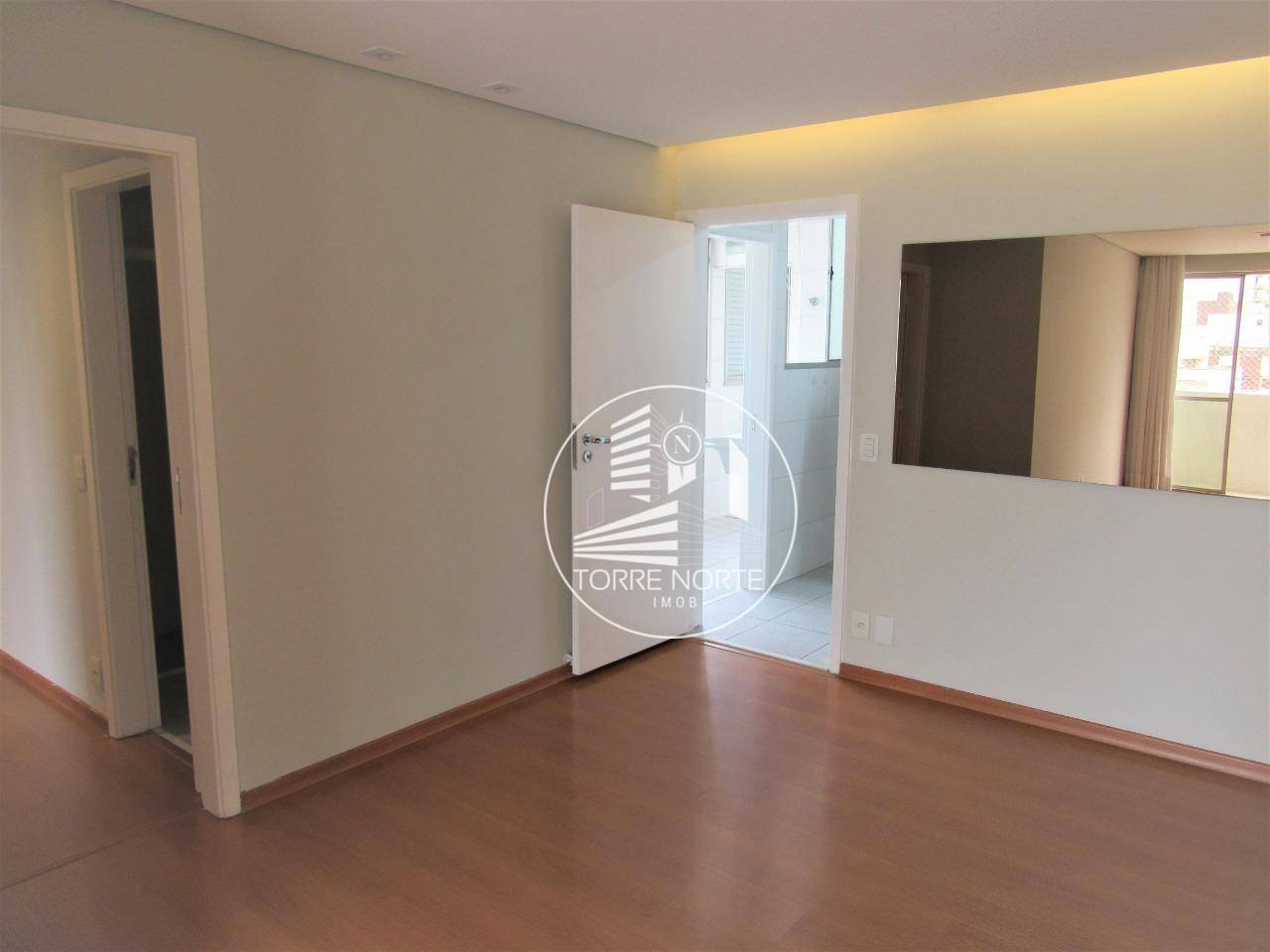 Apartamento à venda com 3 quartos, 87m² - Foto 4