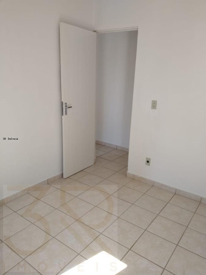 Apartamento para alugar com 2 quartos, 53m² - Foto 19