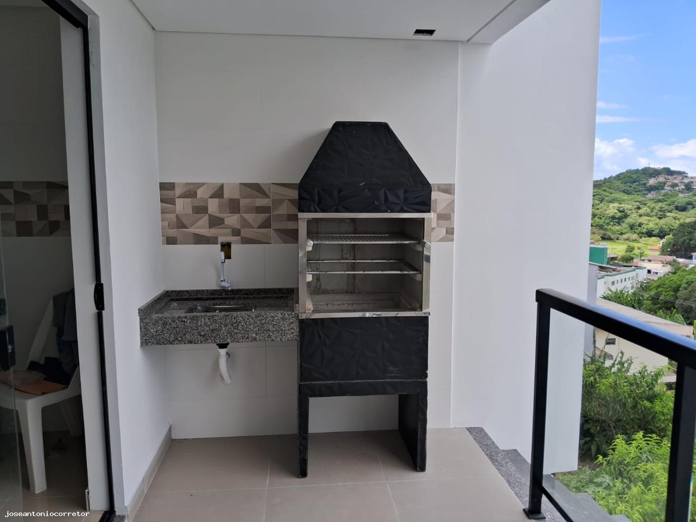 Casa à venda com 2 quartos, 125m² - Foto 10