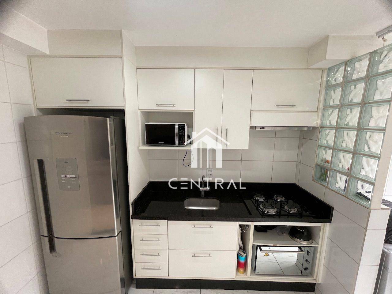 Apartamento à venda com 2 quartos, 60m² - Foto 13