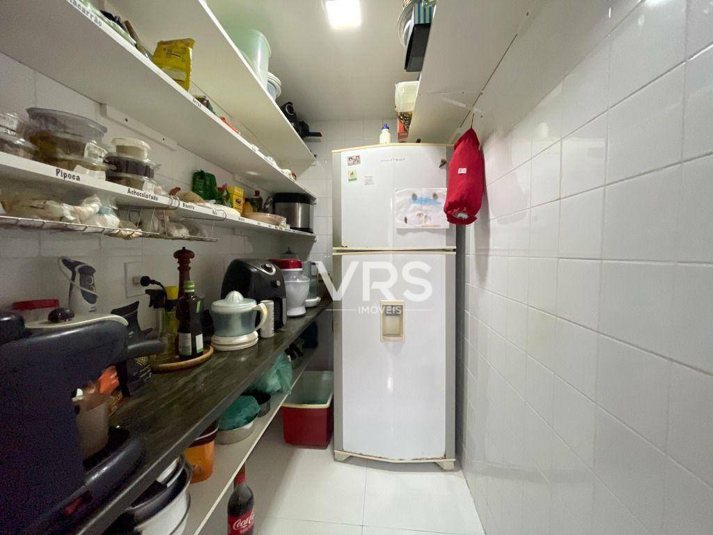 Casa à venda com 5 quartos, 220m² - Foto 36