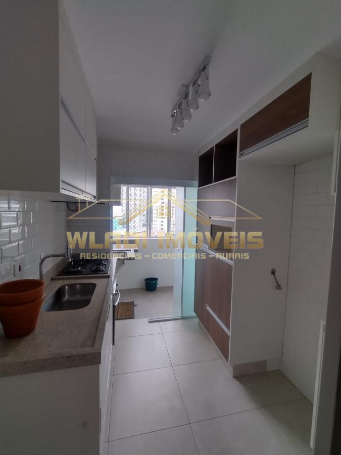 Apartamento à venda com 2 quartos, 85m² - Foto 11