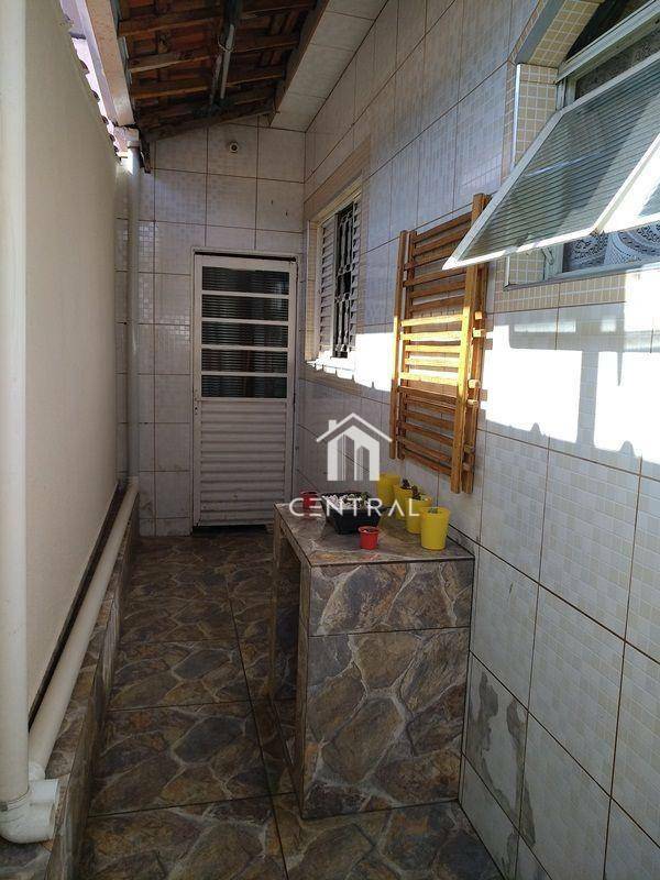 Casa à venda com 2 quartos, 102m² - Foto 24