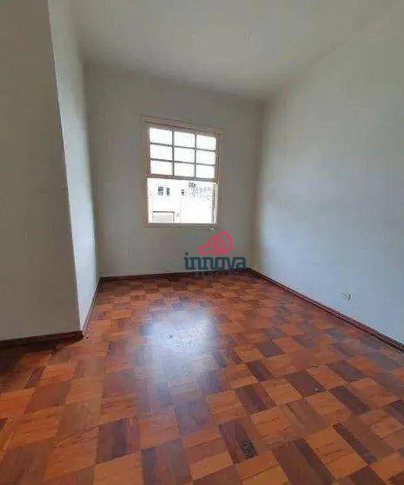 Casa para alugar com 2 quartos, 100m² - Foto 8