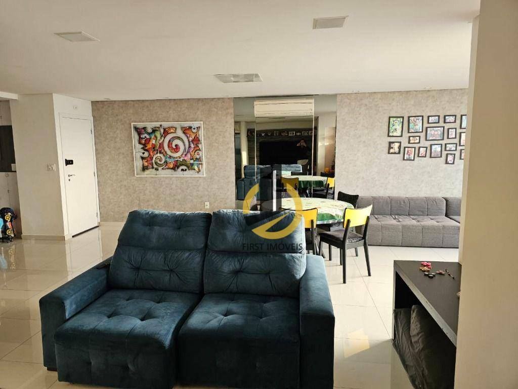 Apartamento à venda com 3 quartos, 150m² - Foto 8