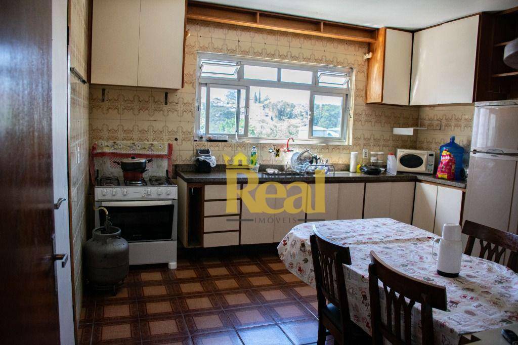 Sobrado à venda com 3 quartos, 300m² - Foto 12