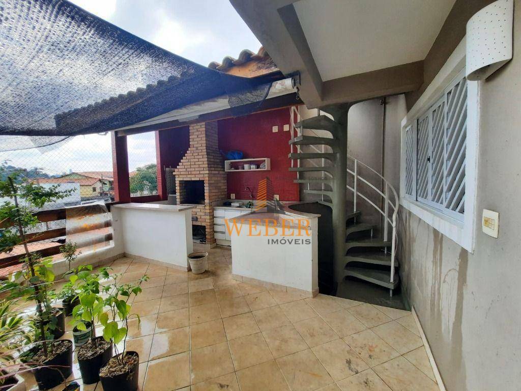 Casa à venda com 3 quartos, 240m² - Foto 1