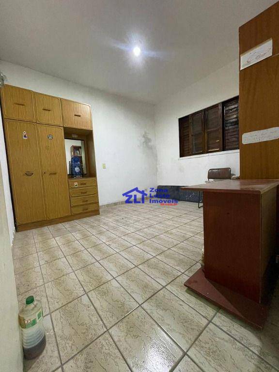 Sobrado à venda com 4 quartos, 234m² - Foto 9