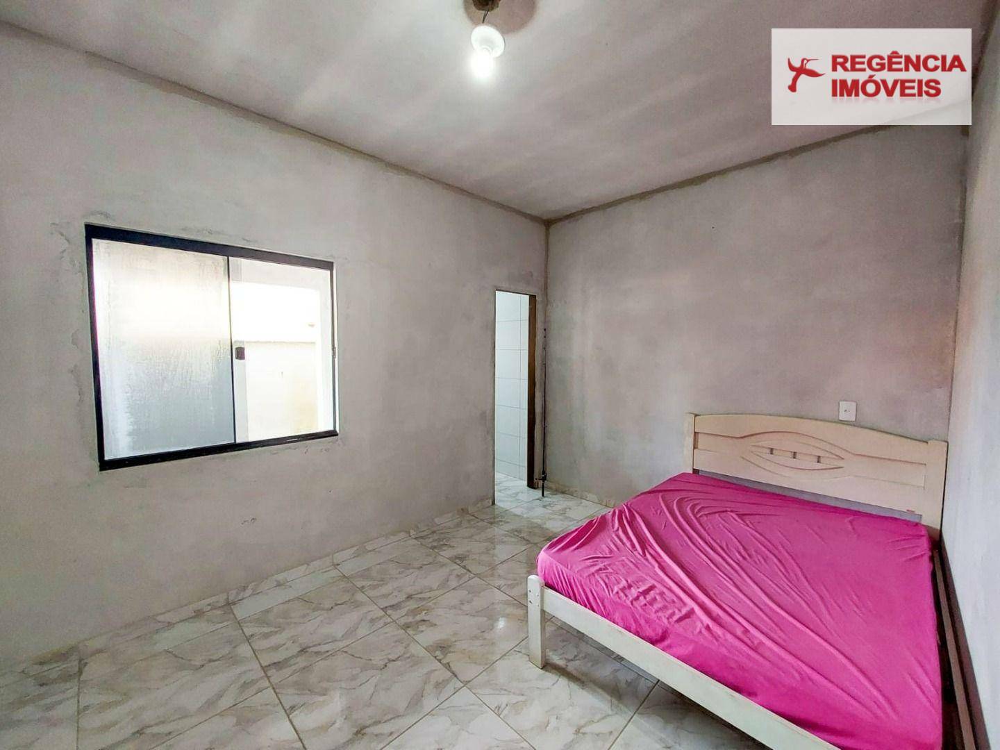 Casa à venda com 2 quartos, 110m² - Foto 3