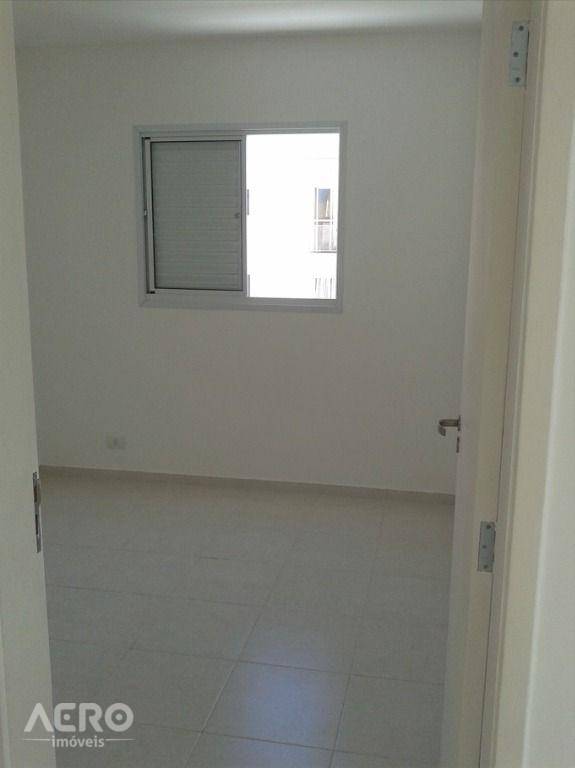 Apartamento à venda com 2 quartos, 50m² - Foto 8