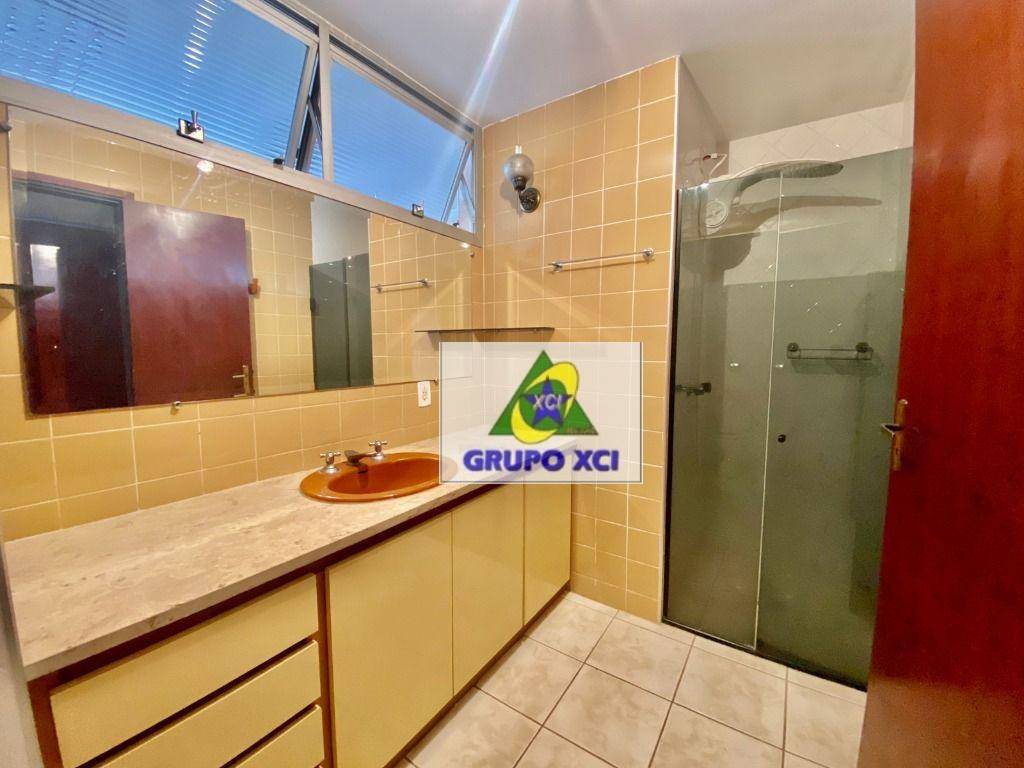 Apartamento à venda com 4 quartos, 140m² - Foto 32