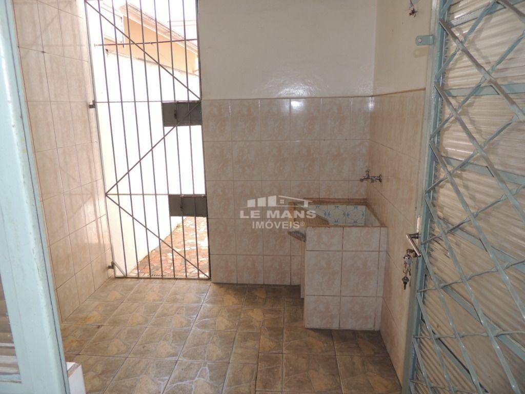 Casa à venda com 2 quartos, 86m² - Foto 13