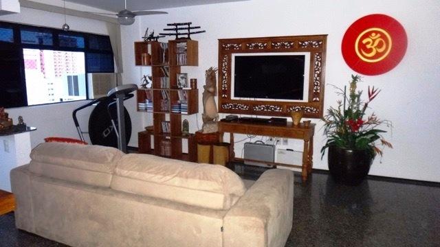 Apartamento à venda com 3 quartos, 146m² - Foto 2