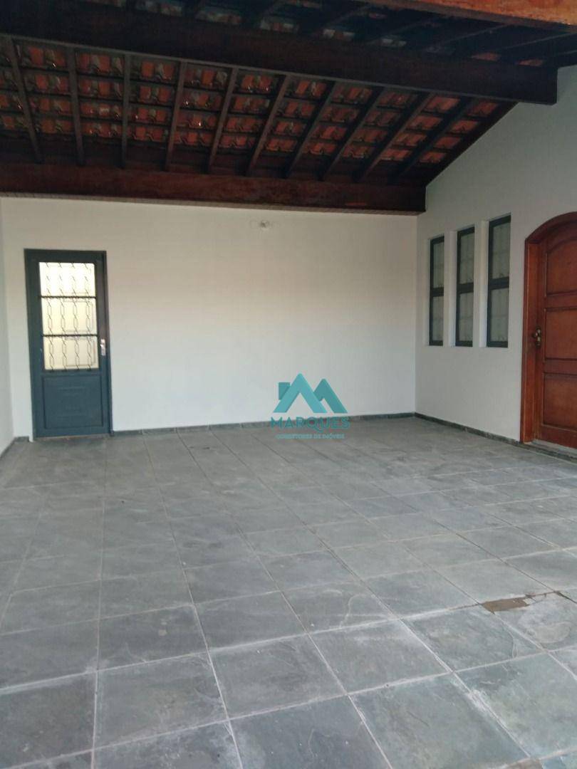 Casa à venda com 4 quartos, 173m² - Foto 3