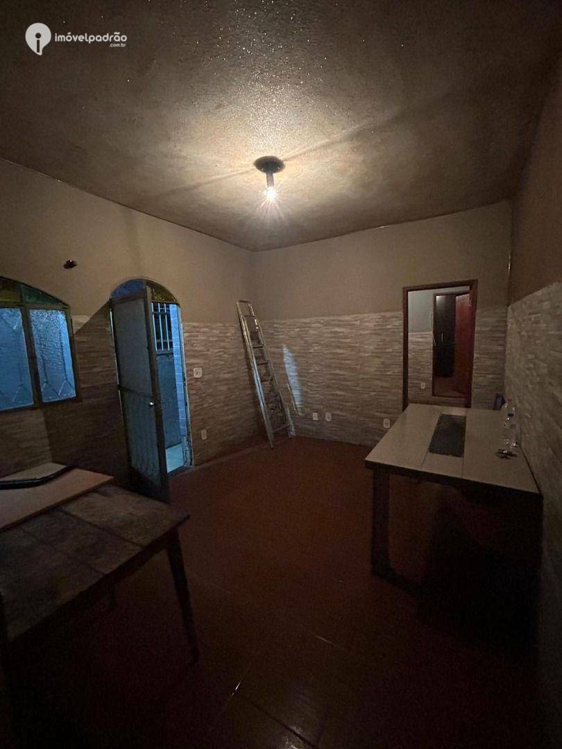 Casa para alugar com 2 quartos, 150m² - Foto 7