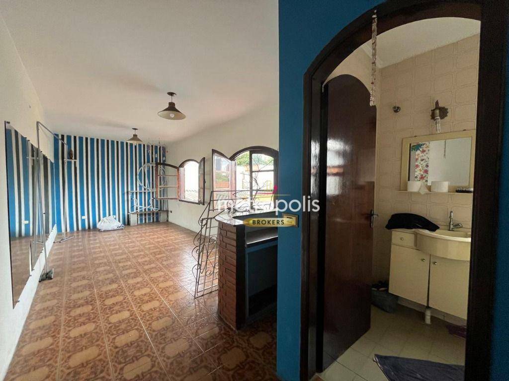 Casa à venda com 4 quartos, 240m² - Foto 42