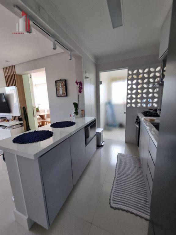 Apartamento à venda com 2 quartos, 76m² - Foto 14