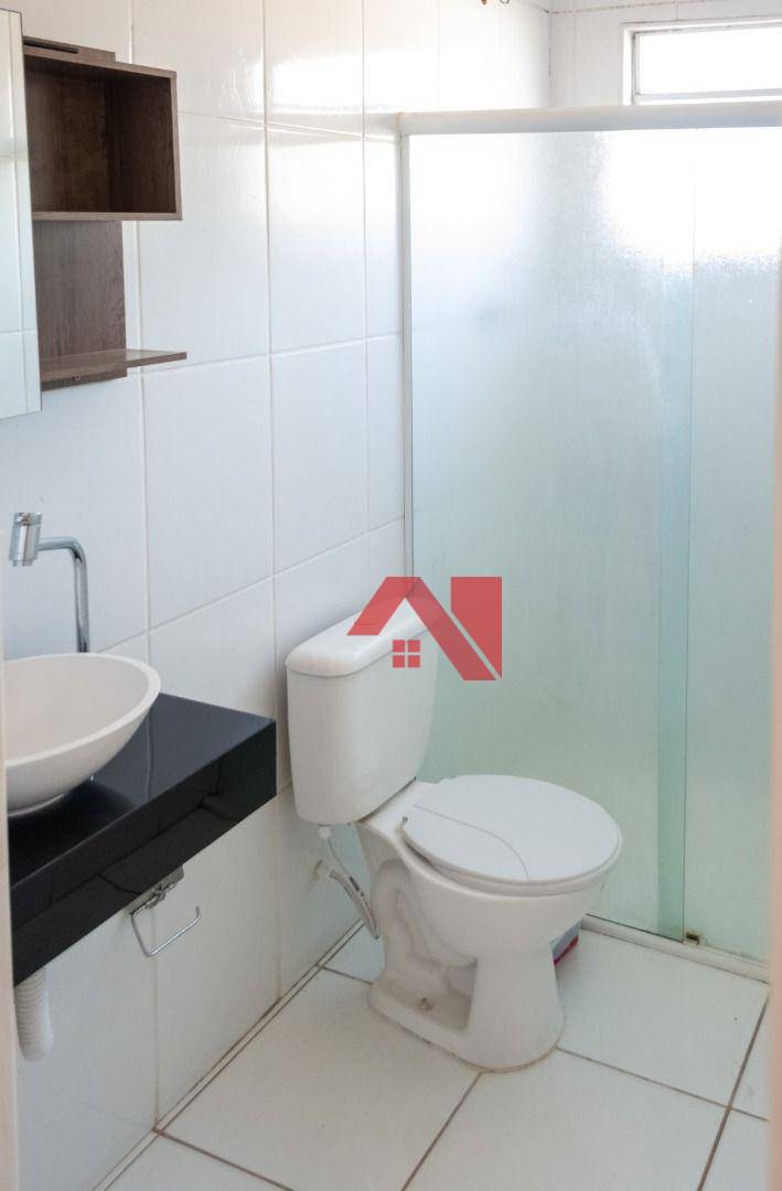 Apartamento à venda com 2 quartos, 65m² - Foto 2