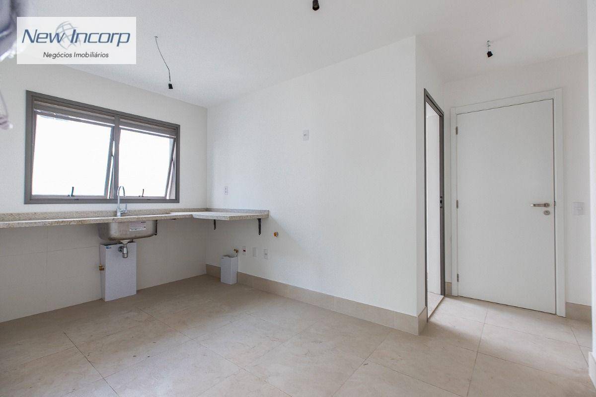 Apartamento à venda com 3 quartos, 157m² - Foto 14