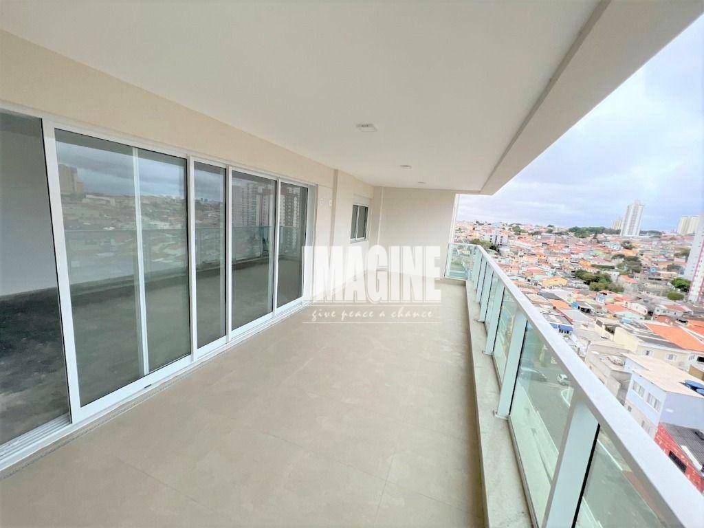 Apartamento à venda com 3 quartos, 167m² - Foto 4