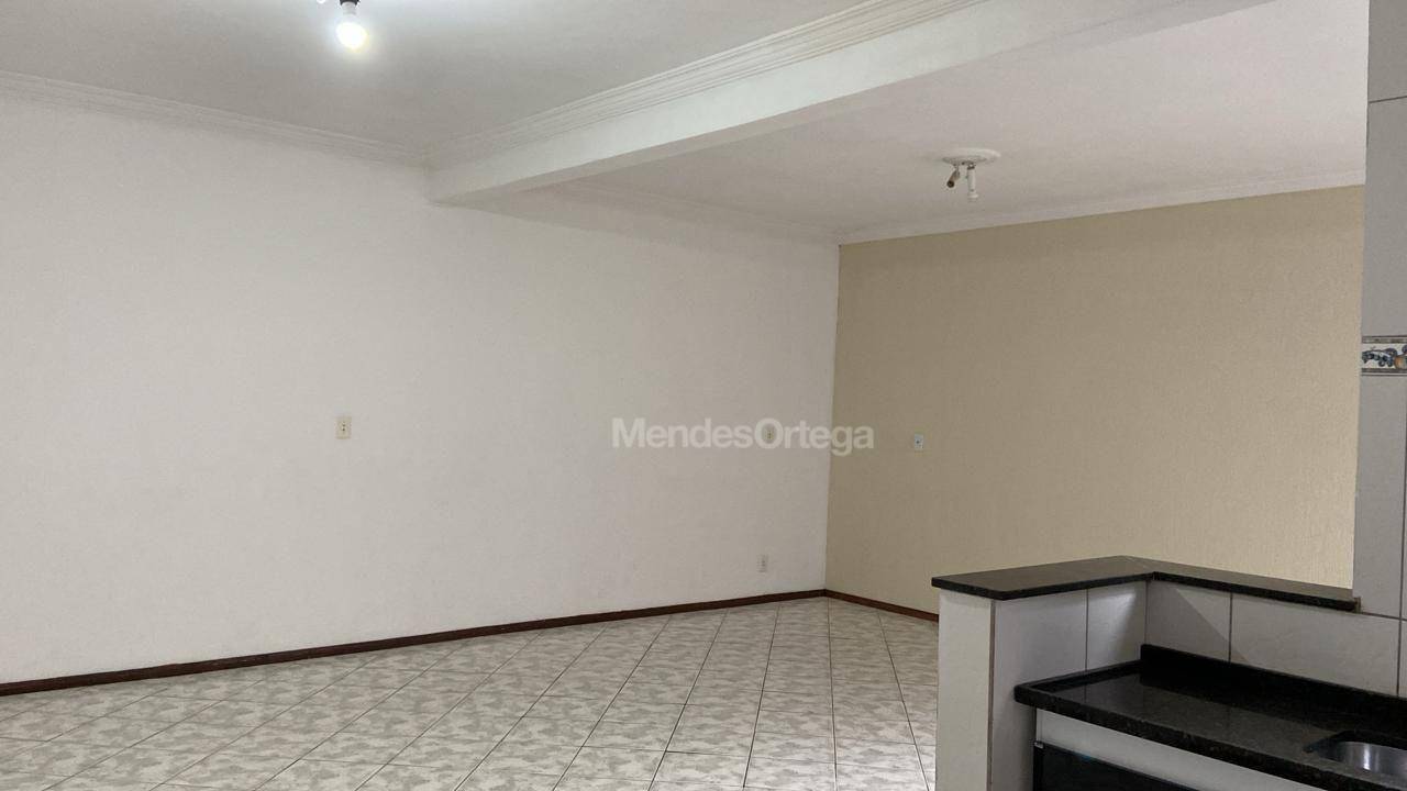 Apartamento para alugar com 2 quartos, 120m² - Foto 11