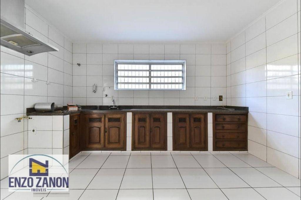 Casa à venda e aluguel com 4 quartos, 350m² - Foto 21